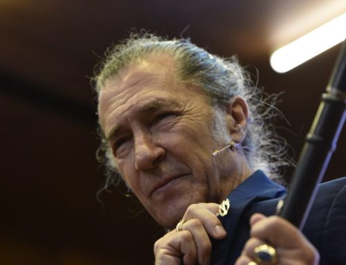 El instrumentista flamenco Jorge Pardo recibe el ‘Castillete de Oro’ como reconocimiento a su apasionante trayectoria